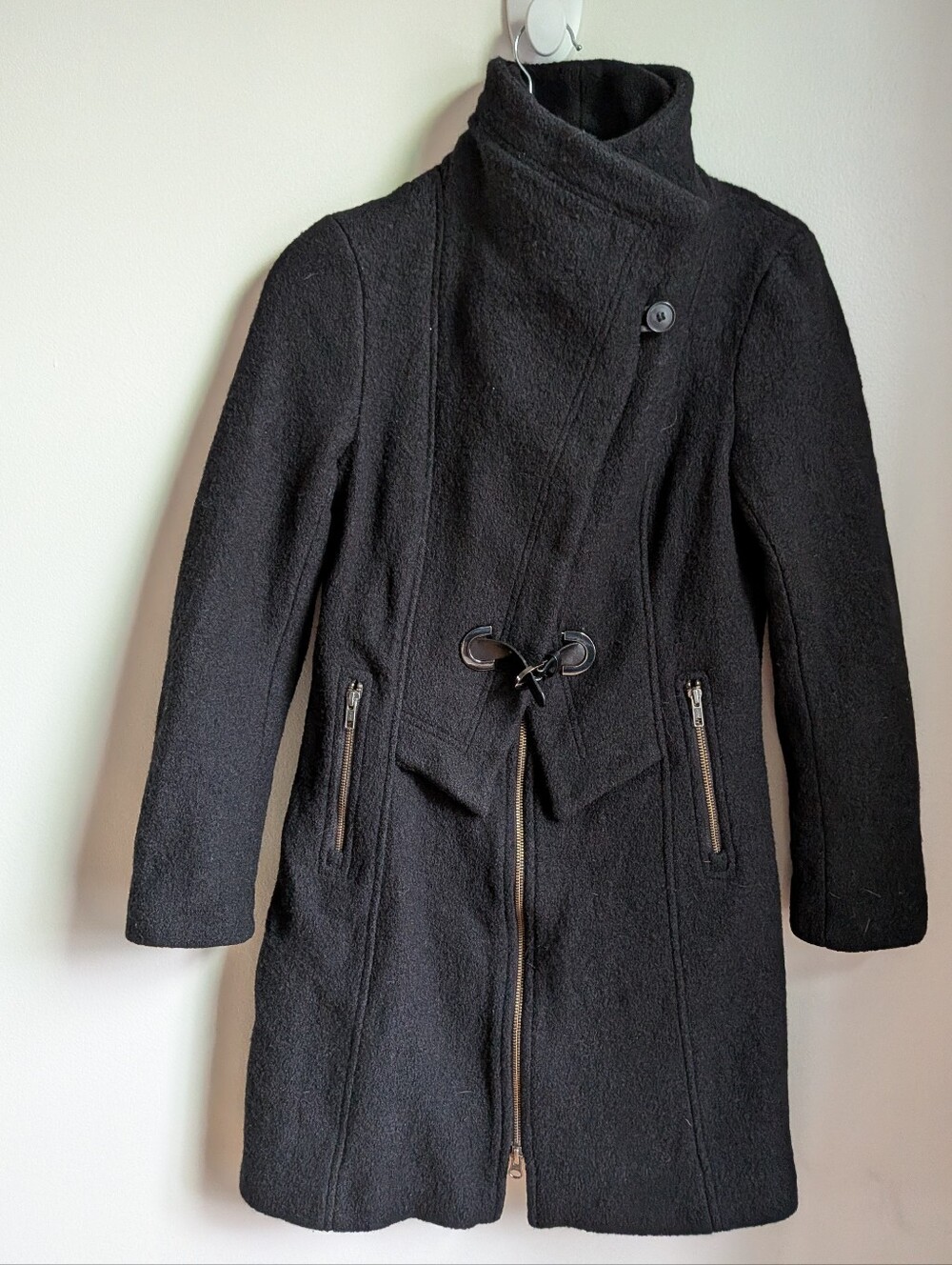 SOIA & KYO Black Boiled Wool Minimalist Contemporary Zip Front Coat Medium